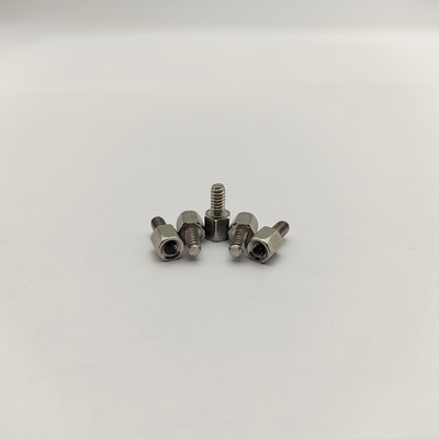 Гексагональные стойки M2-M12 Латунь Нержавеющая сталь Пользовательская длина Крепление печатных плат