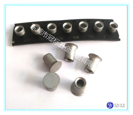 Sandblasting заклепки 5.3x4mm 5.3x5mm 5.3x6mm нержавеющей стали собственной личности прорезывая